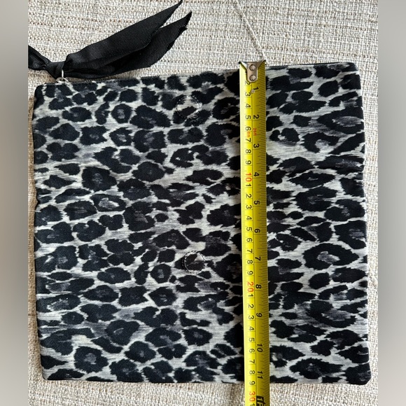 J Crew velvet foldover leopard clutch - Picture 4 of 6